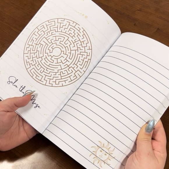 NWT - Sun - Activity Journal: coloring, maze, word search and notes - Picture 4 of 12